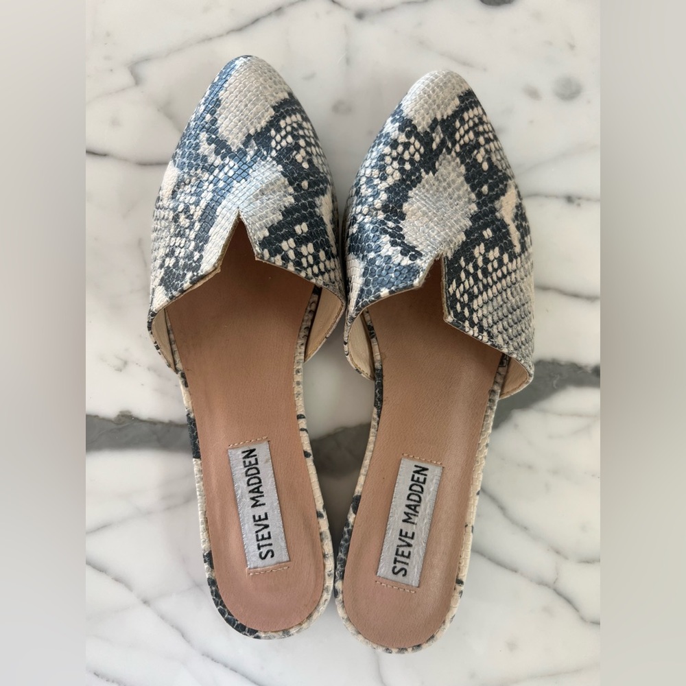 Steve Madden Flats
